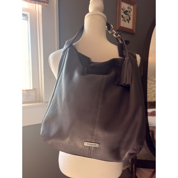 Coach Pebbled Leather Hobo Shoulder Bag Brown Tassel Large Slouchy 